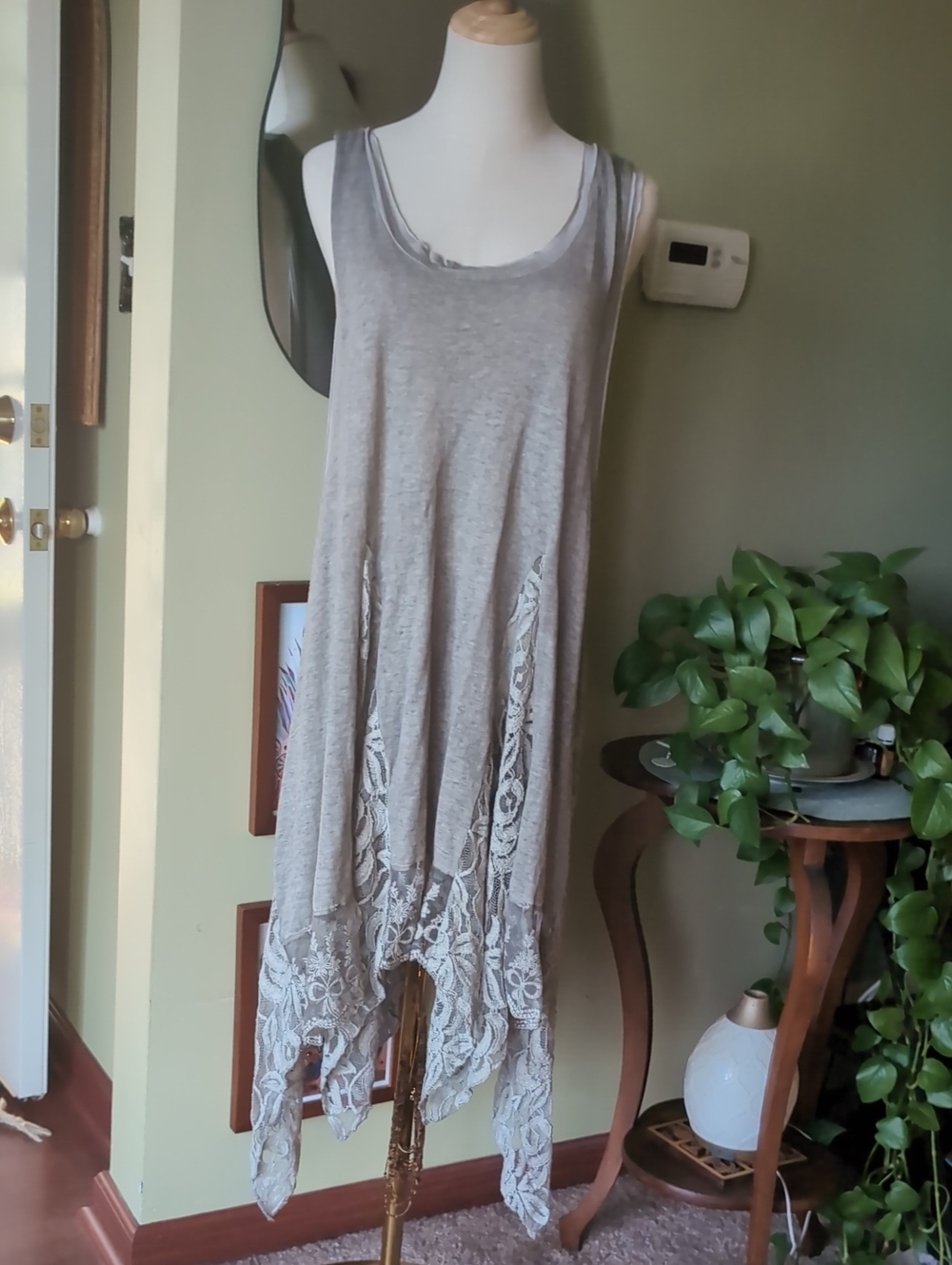 Aziza by Biz Gray Lace Hem Sleeveless Boho Midi Dress Shark Bite Hem - Picture 3 of 15